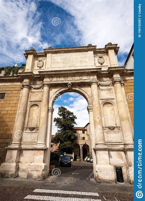 Triumphal Arch of Vallaresso 